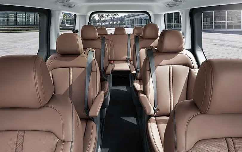 توصيل من مطار جدة إلى مكة بسيارات عائلية مع شركة أسفار المطار الذهبية